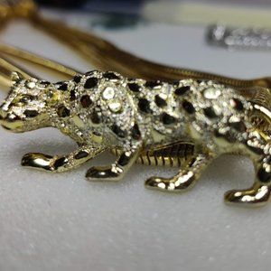EUC Vintage Gerry's Signed Leopard Brooch Goldtone